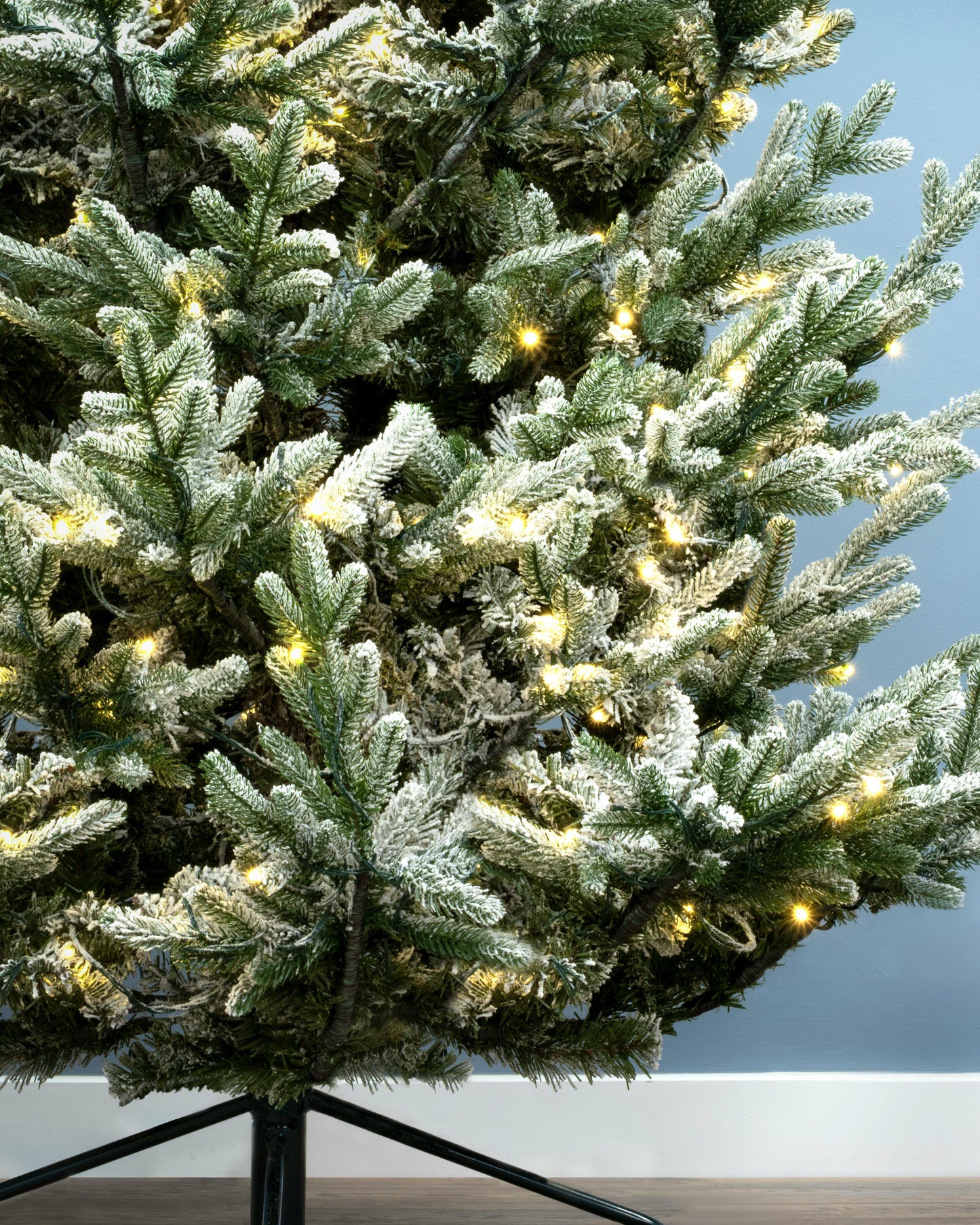 The 5ft Pre-lit Frosted Ultra Mountain Pine