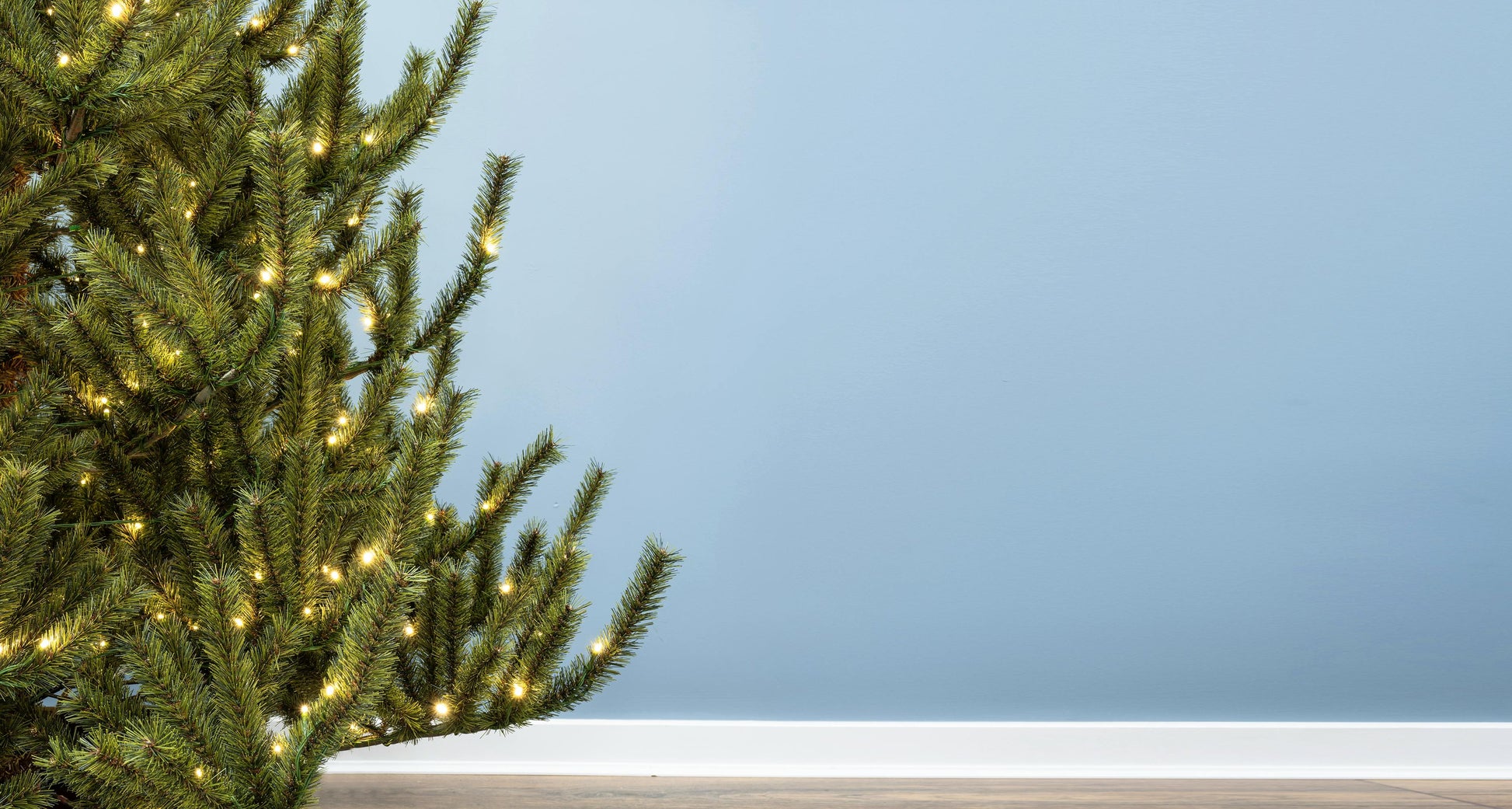 The Pre-lit Matterhorn Pine - Warm White (5ft to 8ft)