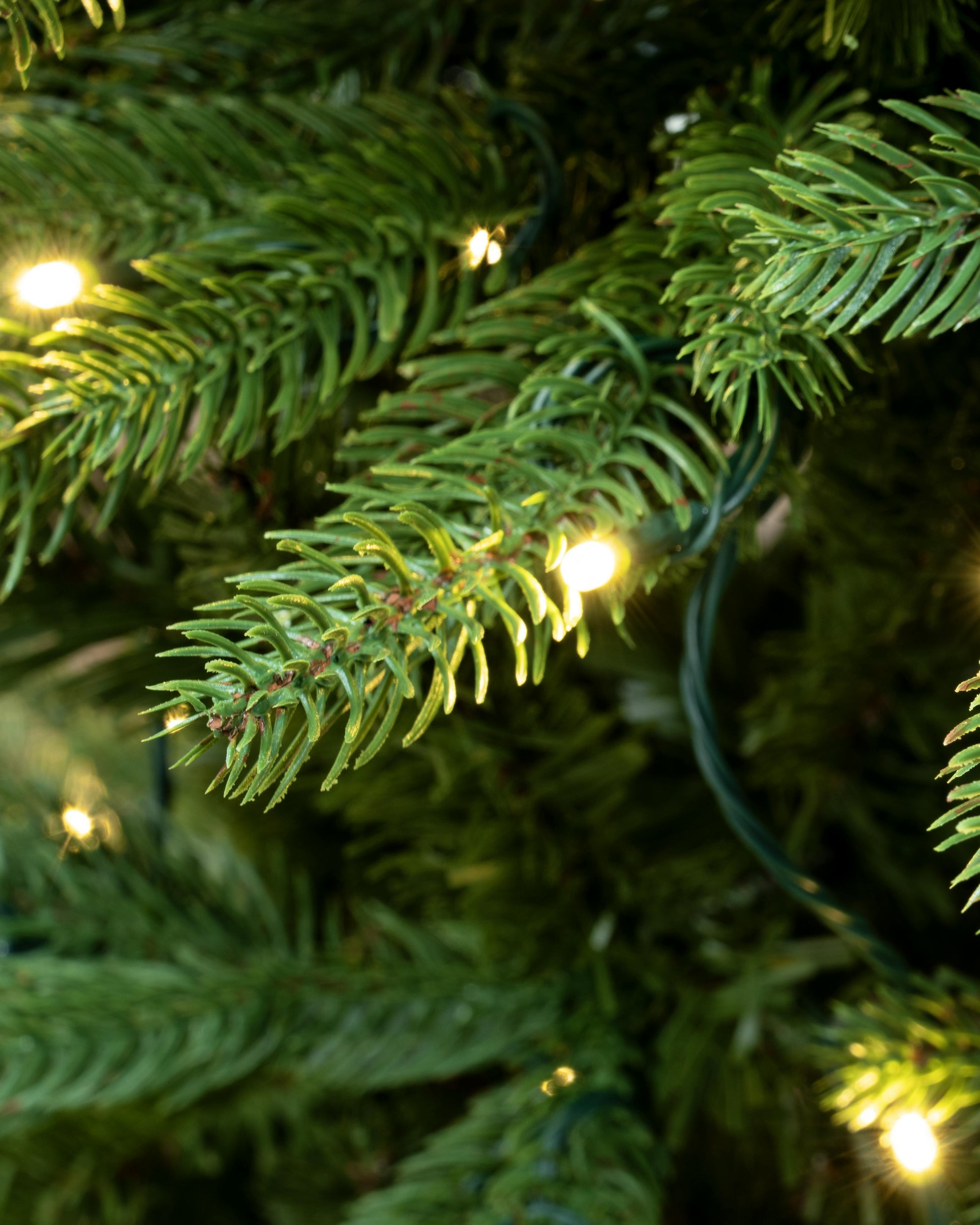 The 6ft Indoor/Outdoor Pre-lit Ultra Slim Mixed Pine